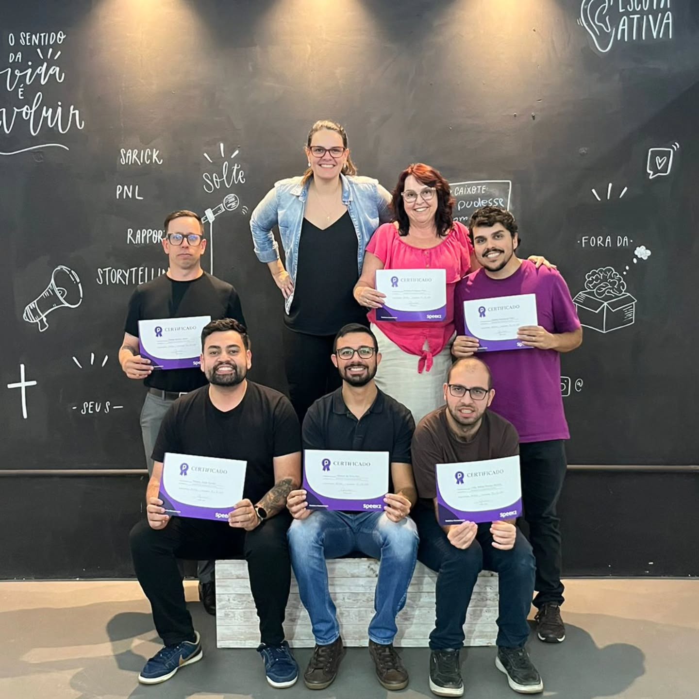 Turma Speekz com certificados